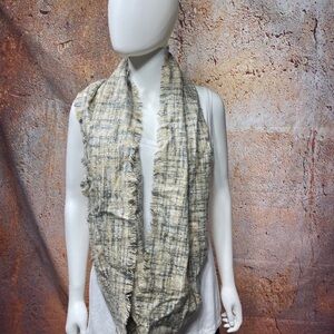 NWT Plaid Fringed Scarf